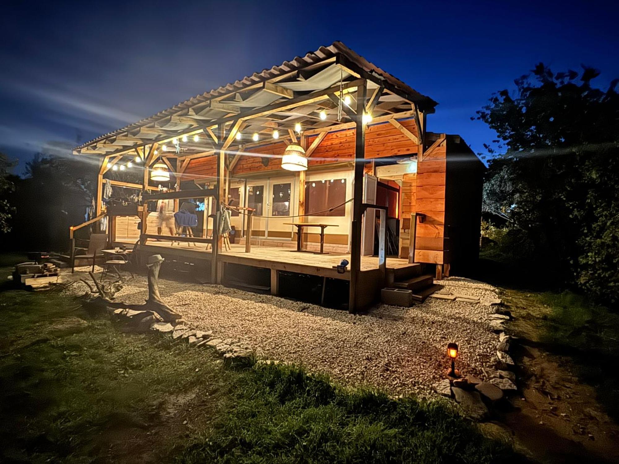 Karavana Tropicana Varna Exteriér fotografie